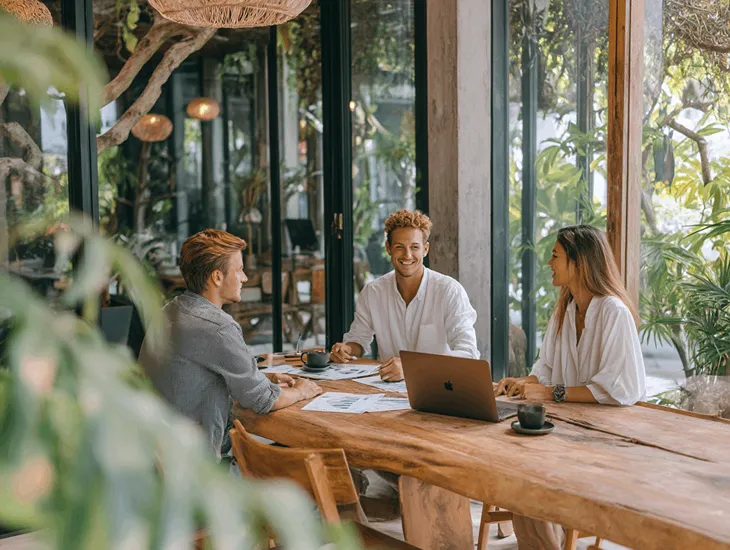 PT PMA beverage factory in Bali reviewing excise licenses and uploading tax documents to DJP Online for sweetened drink compliance