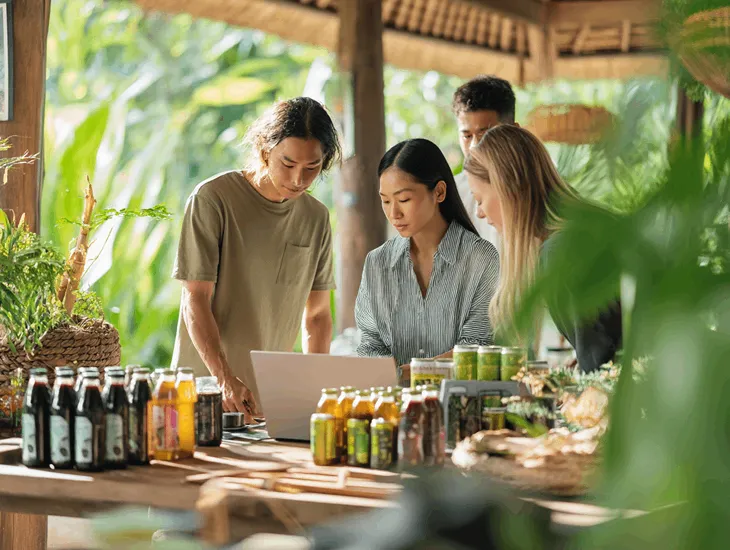 PT PMA beverage brand in Bali showcasing eco-friendly bottled drinks with clear sugar labels to comply with Indonesia’s sweetened beverage excise tax