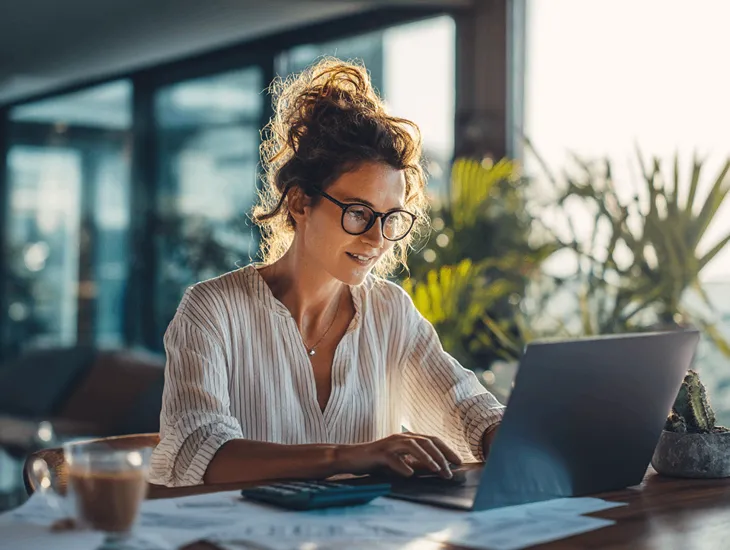 PT PMA tax planning in Bali during Rupiah volatility – managing VAT, exchange rate impact, and legal reporting to reduce tax burden
