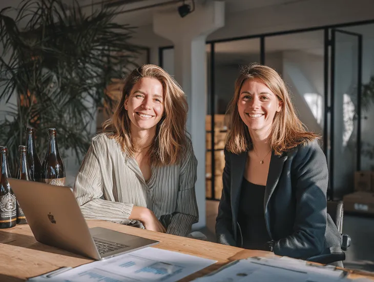 Alcohol Import Compliance Indonesia 2025 – PT PMA customs coordination, excise band rules, and accurate tax tracking for wine and spirits in Bali 🍷📑💼